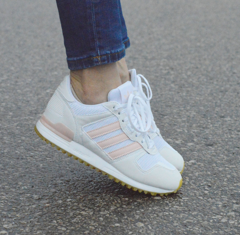 Adidas ZX 700 W BY9389 beżowy - sneakersy damskie